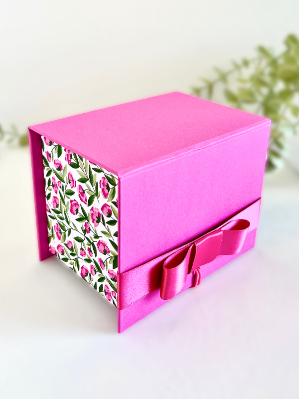 Ready To Go | Gift SET | Beautiful Pink Flowers Box & Mug Set