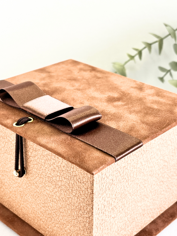 Ready To Go Box | Gift Box | Beautiful Elegant Beige Velvet Box