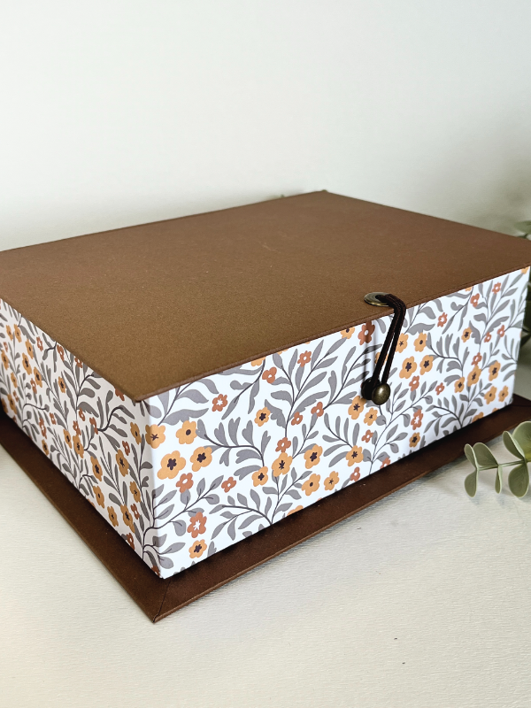 Ready To Go Box | Gift Box | Cute Flowers & Leafs Beige Box