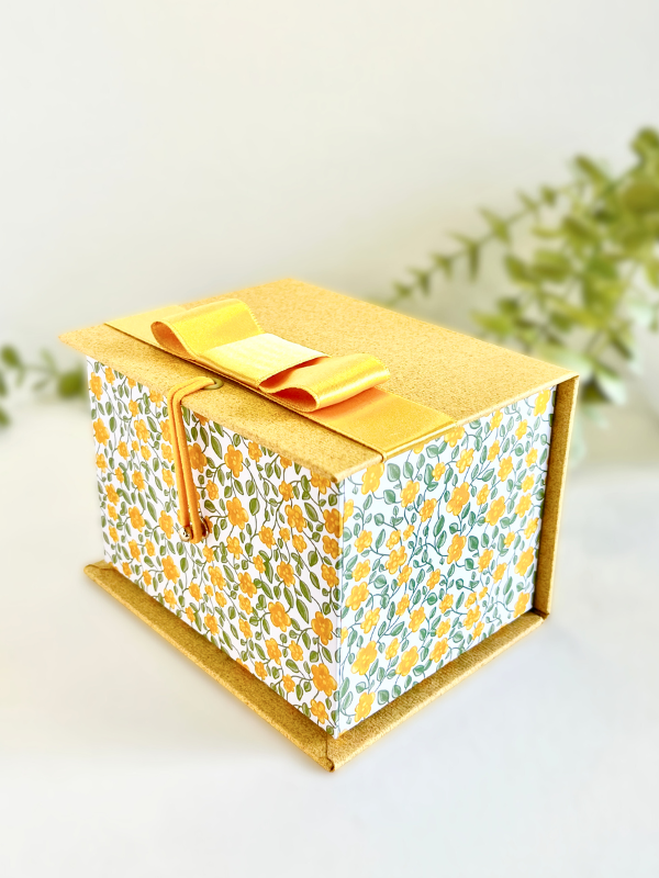 Ready To Go Box | Gift Box | Beautiful Yellow Flowers Box